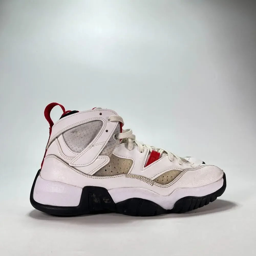Jordan Jumpman Two Trey White University Red Sneakers DO1925-160 Men's Size 8.5